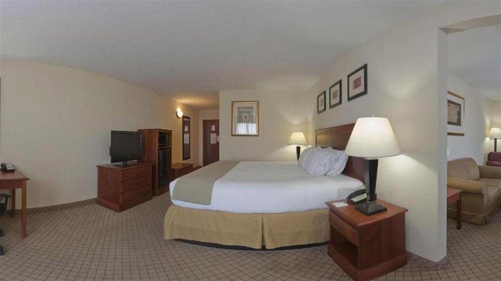 Holiday Inn Express Hotel & Suites Tampa-Fairgrounds-Casino By Ihg Mango Luaran gambar