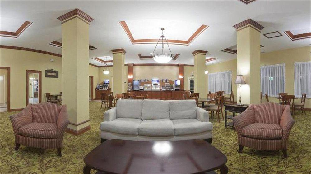 Holiday Inn Express Hotel & Suites Tampa-Fairgrounds-Casino By Ihg Mango Luaran gambar