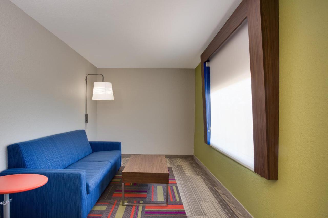 Holiday Inn Express Hotel & Suites Tampa-Fairgrounds-Casino By Ihg Mango Luaran gambar