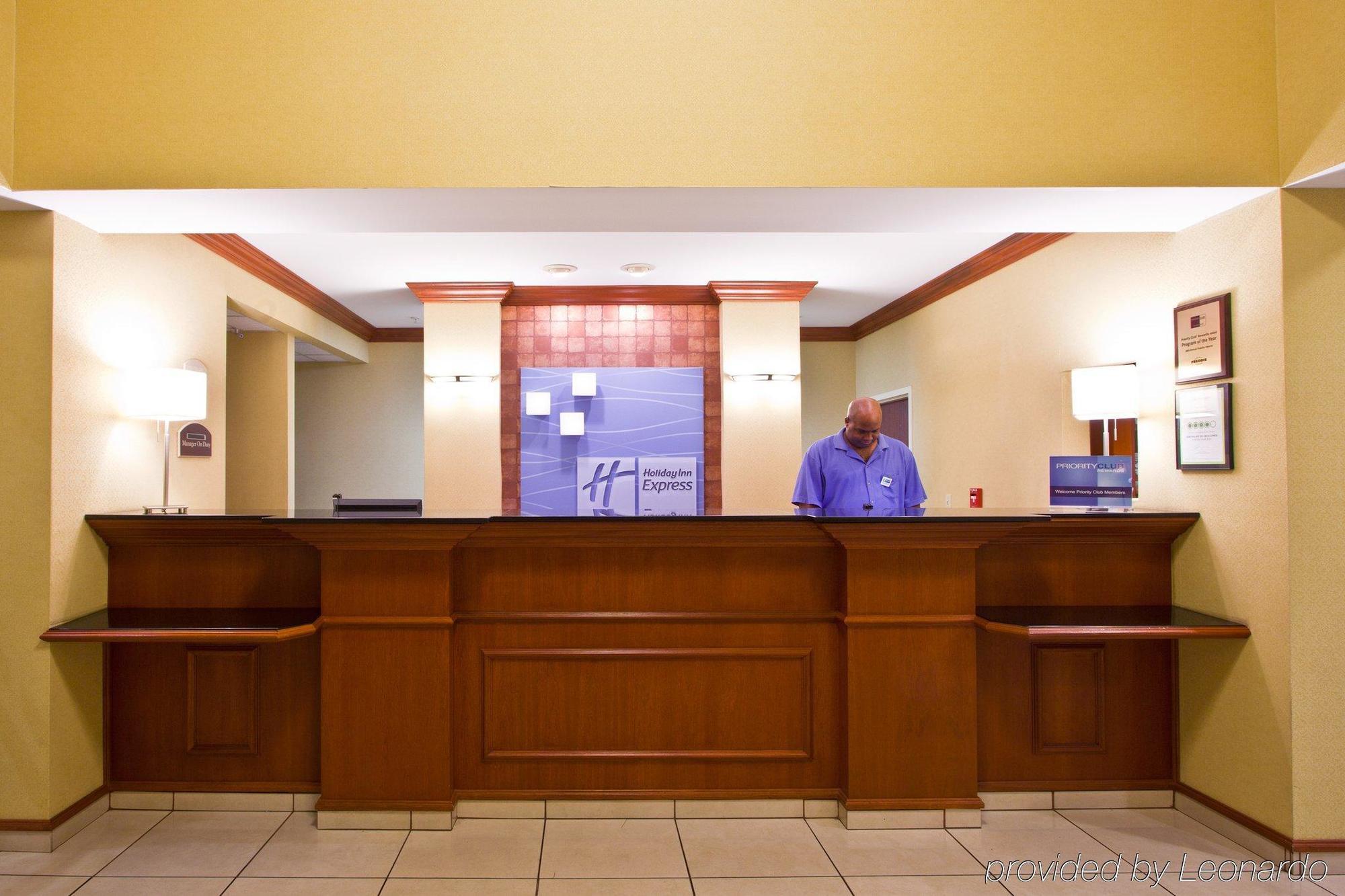 Holiday Inn Express Hotel & Suites Tampa-Fairgrounds-Casino By Ihg Mango Dalaman gambar